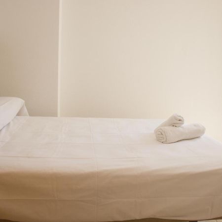 Apartamentos Luna De أغيلاس المظهر الخارجي الصورة