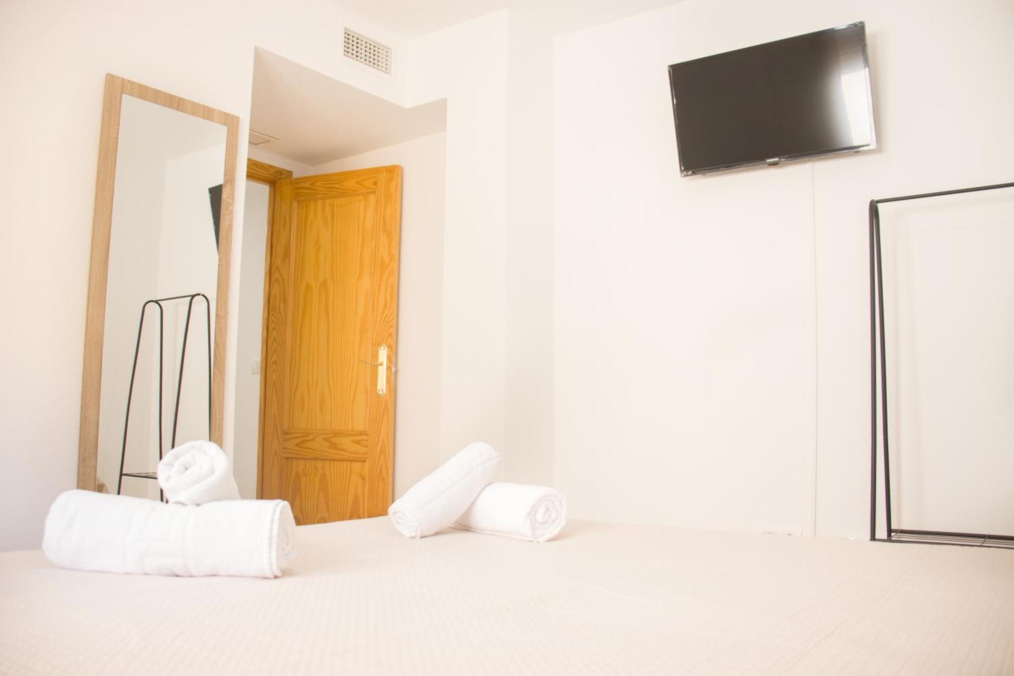 Apartamentos Luna De أغيلاس المظهر الخارجي الصورة