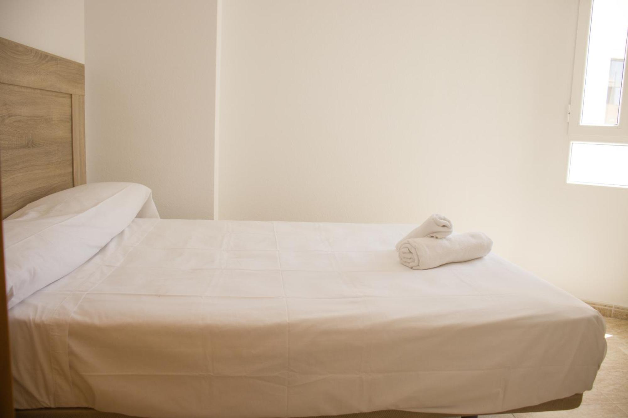 Apartamentos Luna De أغيلاس المظهر الخارجي الصورة